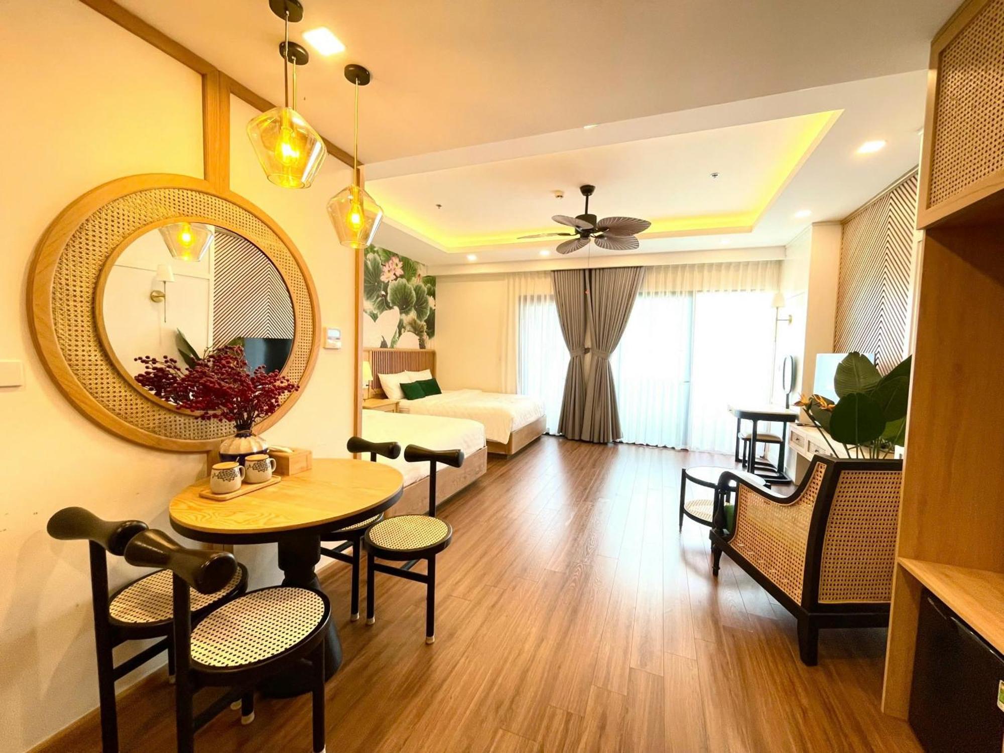 Tony Apartment -Flc Sea Tower Куинён Экстерьер фото
